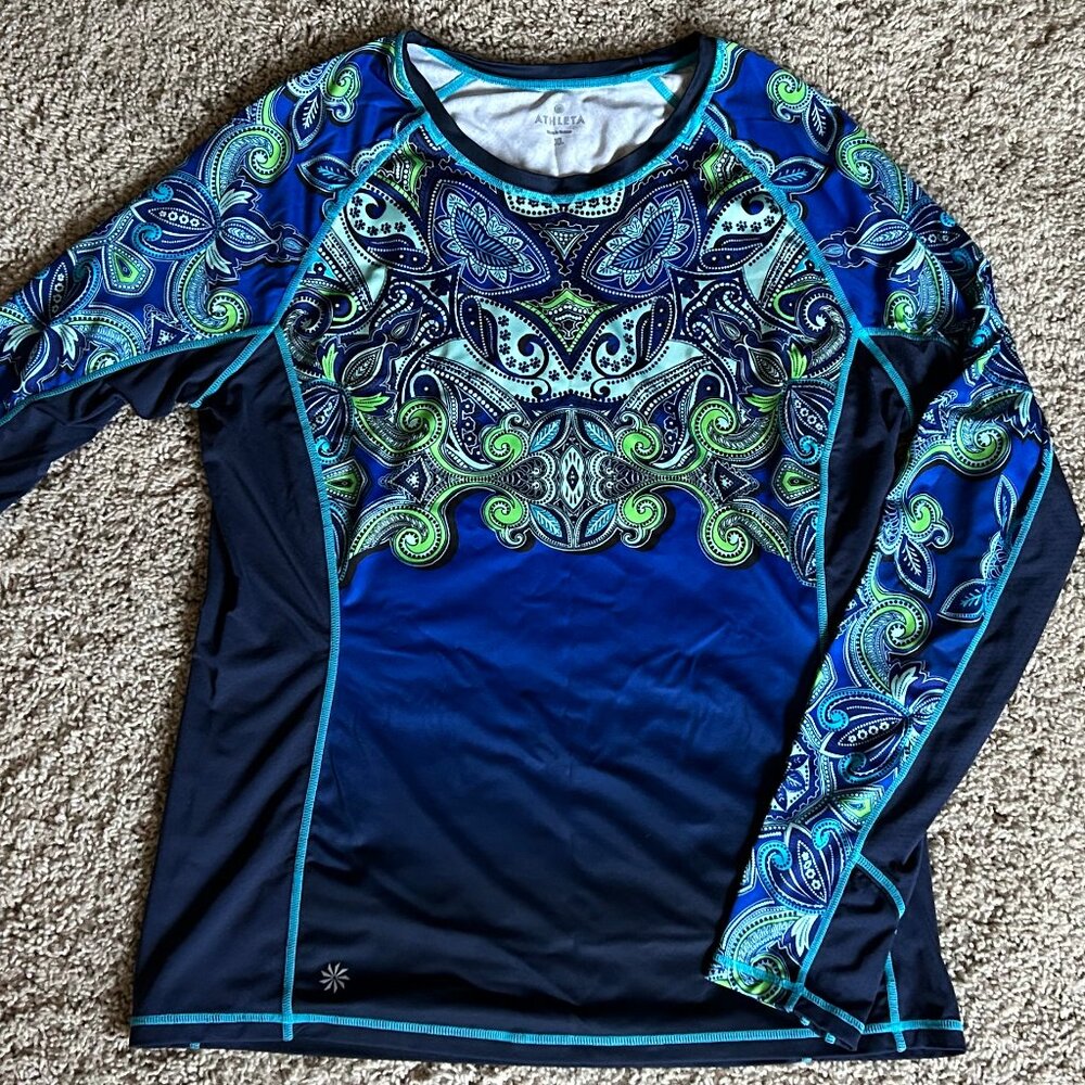Athleta long sleeve top
